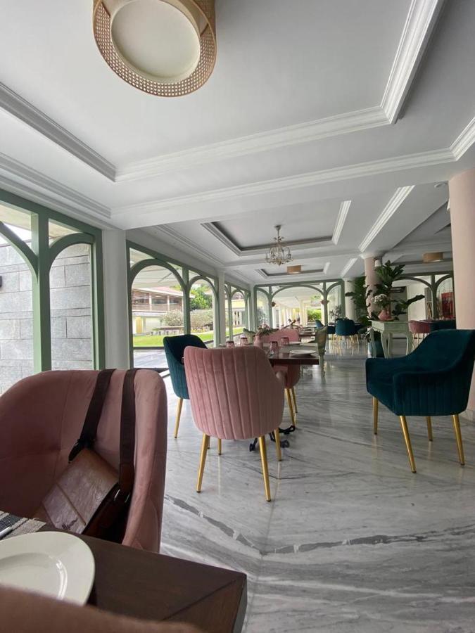 Nambiar Club Bellezea Hotel Kammasandra Екстериор снимка