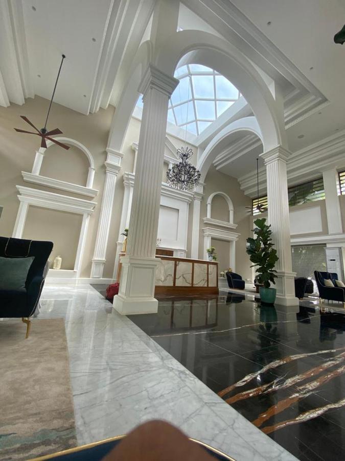 Nambiar Club Bellezea Hotel Kammasandra Екстериор снимка