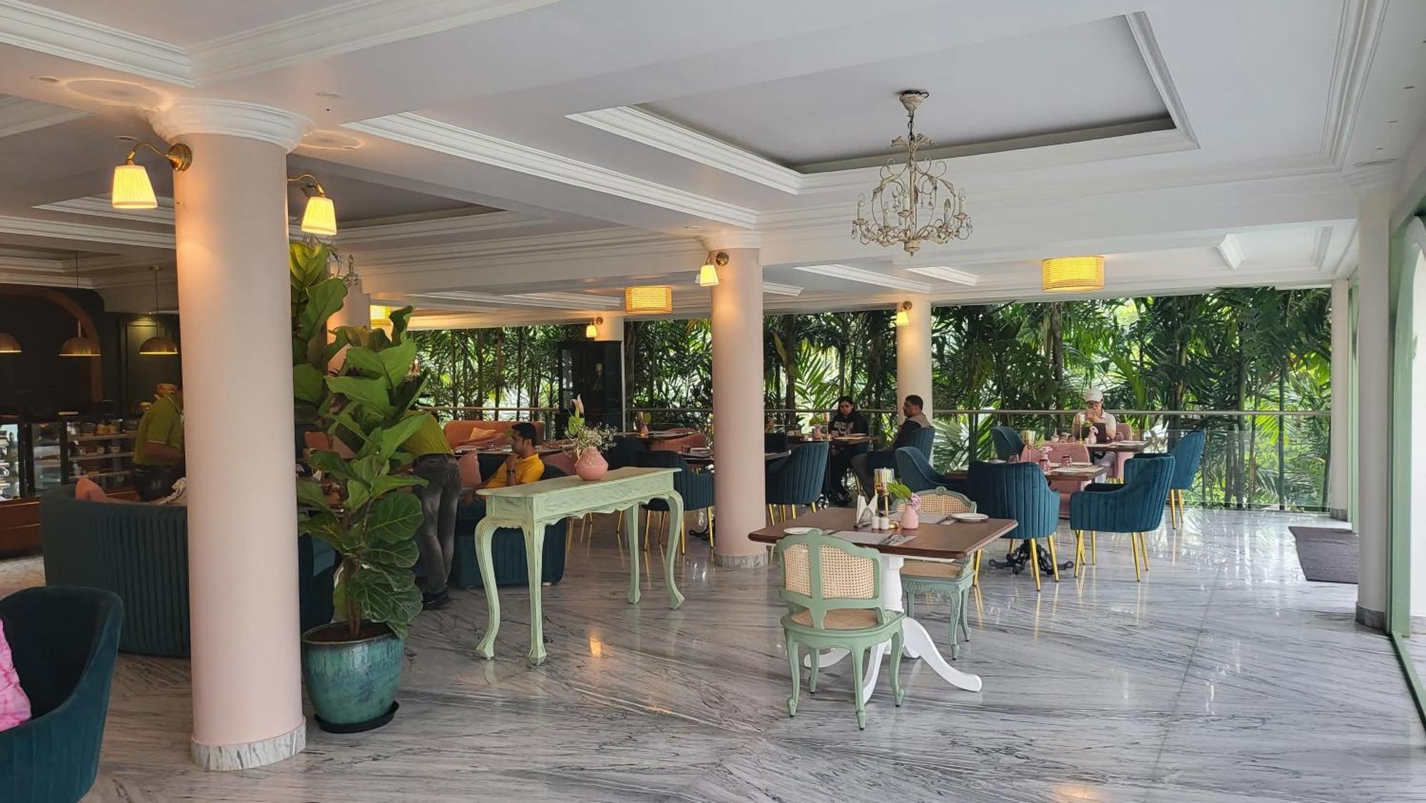Nambiar Club Bellezea Hotel Kammasandra Екстериор снимка