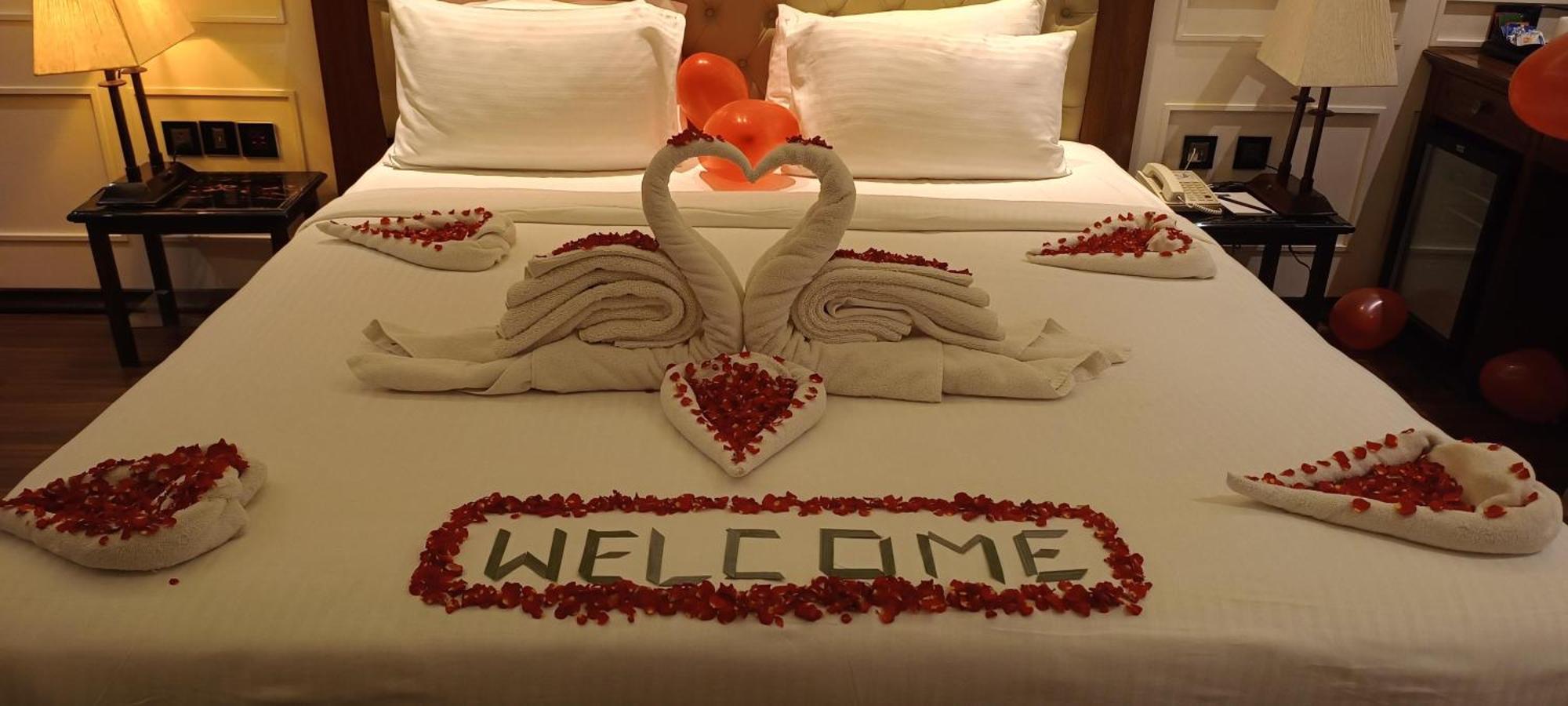 Nambiar Club Bellezea Hotel Kammasandra Екстериор снимка